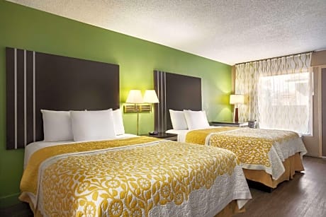 2 Double Beds 2nd Floor Smoking