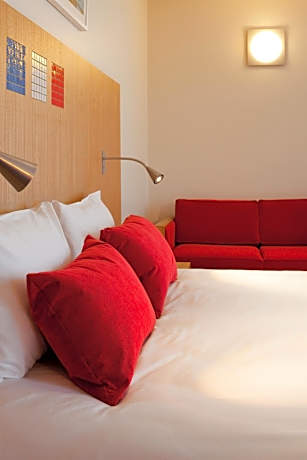 Privilege Room with 1 Double Bed and 1 Sofa Bed