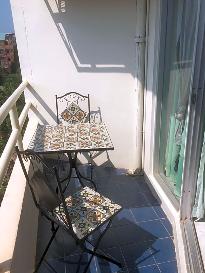 B&B View Talay 1B Residence by Dao