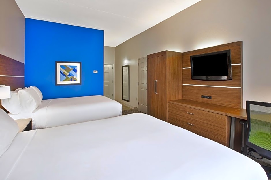 Holiday Inn Express Hotel & Suites Manchester Conference Center, an IHG Hotel