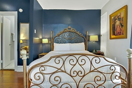 Suite with City View
