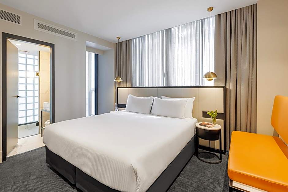 Brady Hotels Jones Lane