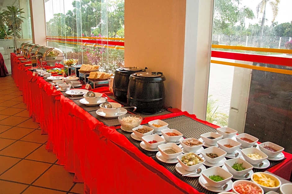 Pursat Riverside Hotel & Spa