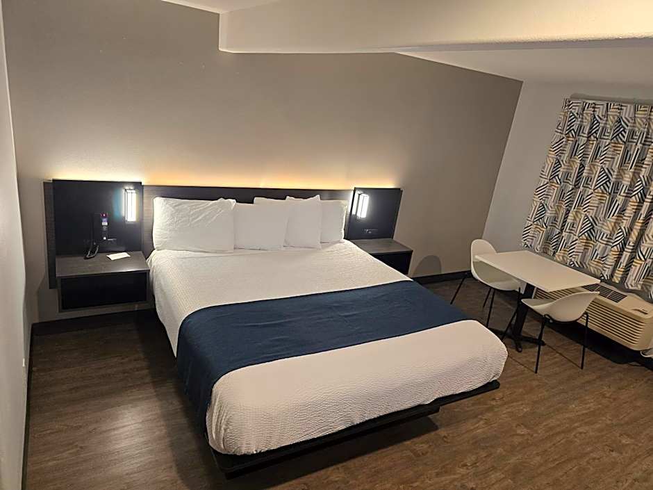 Motel 6 Los Angeles, CA - Downtown