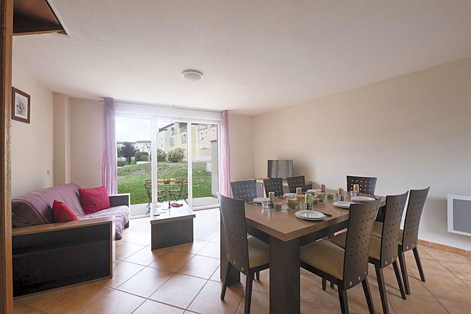 Park & Suites Village Aix-Le Rousset