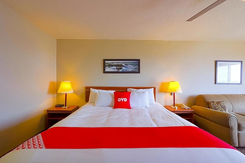 Siletz Bay Beachfront Hotel by OYO Lincoln City