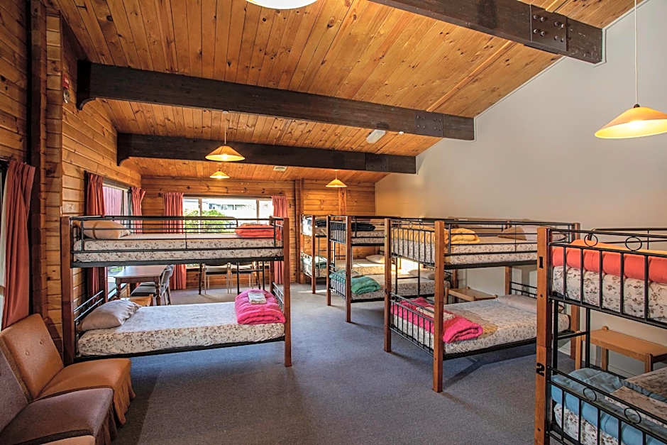 Te Anau Top 10 Holiday Park and Motels