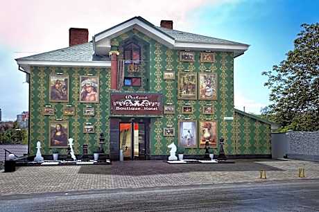 Weekend Boutique Hotel