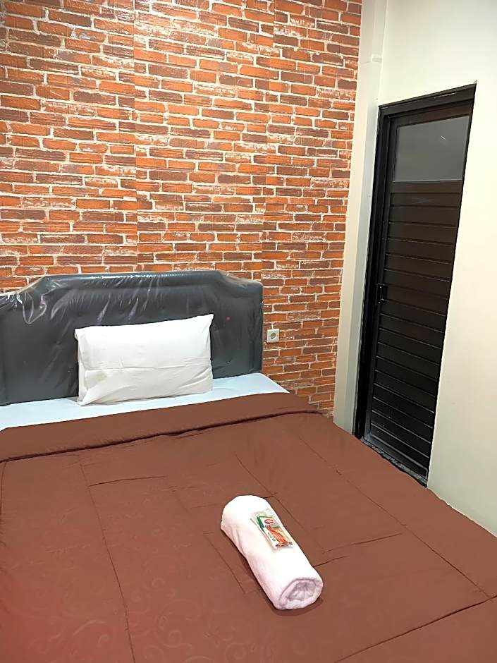 Prime Adisucipto Hotel