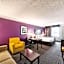 La Quinta Inn & Suites by Wyndham San Antonio Downtown