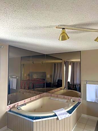 King Room with Spa Bath