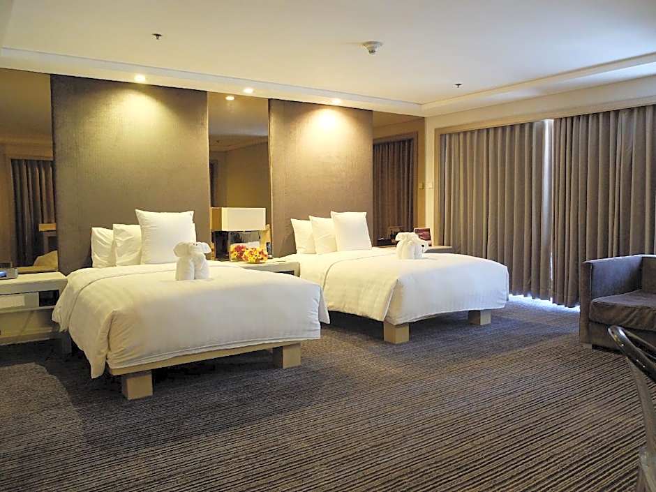 Midas Hotel and Casino