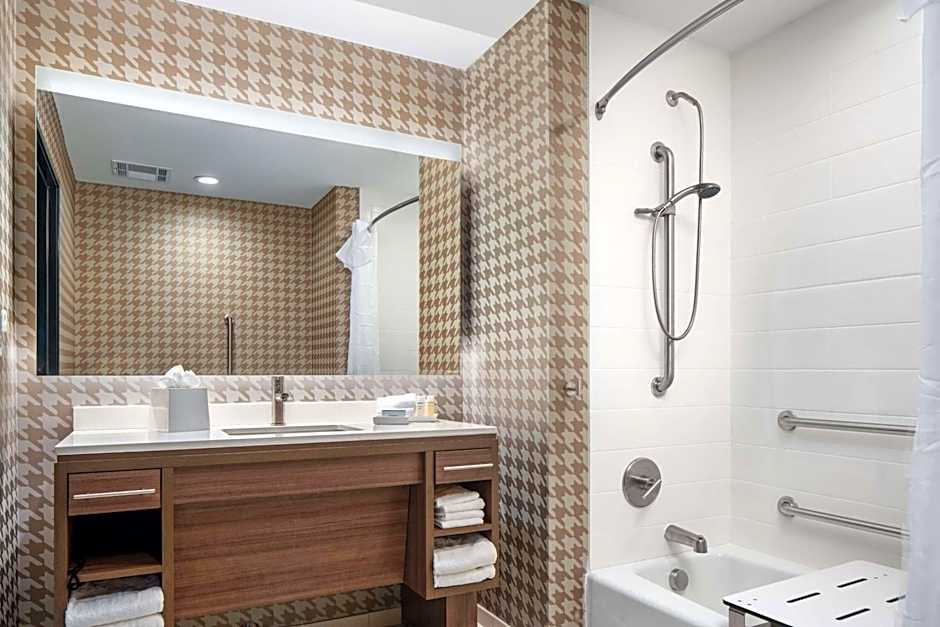 Home2 Suites by Hilton Rowlett Rockwall Marina