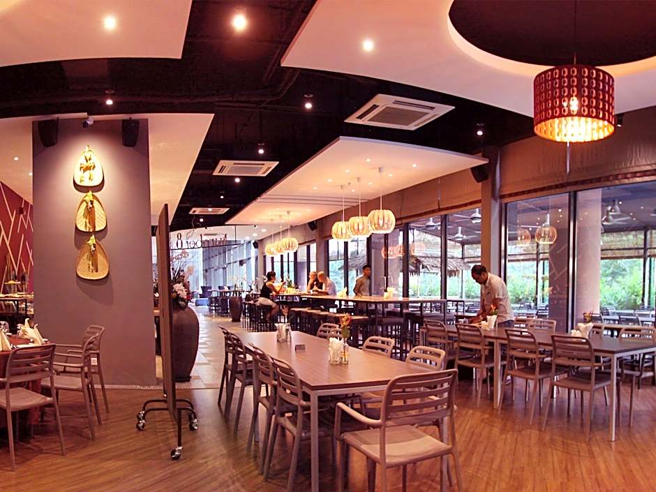 Acappella Suite Hotel