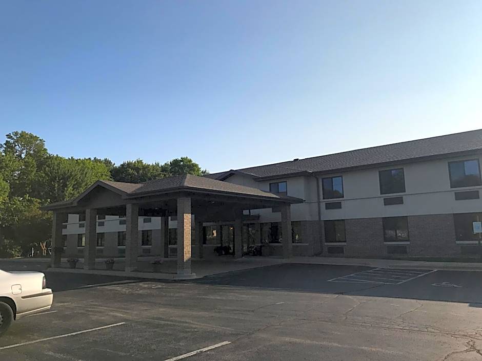 Econo Lodge Inn & Suites