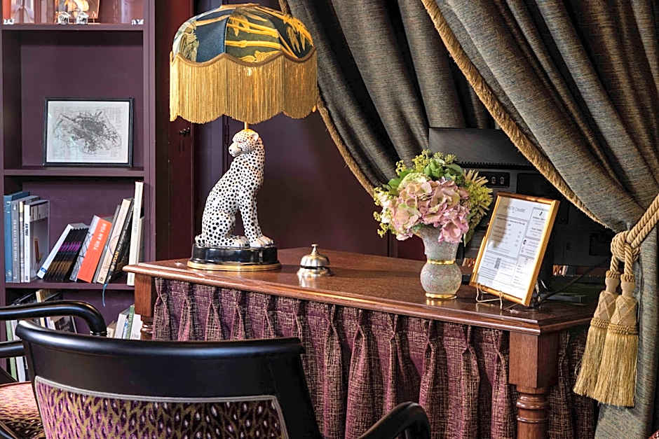 UNE AUTRE CHAMBRE