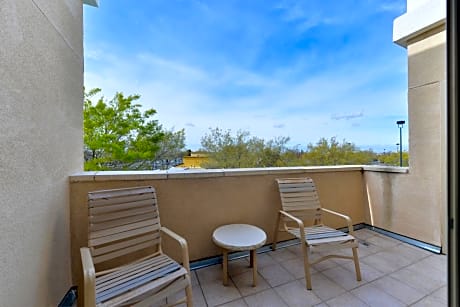 Queen Room with Balcony