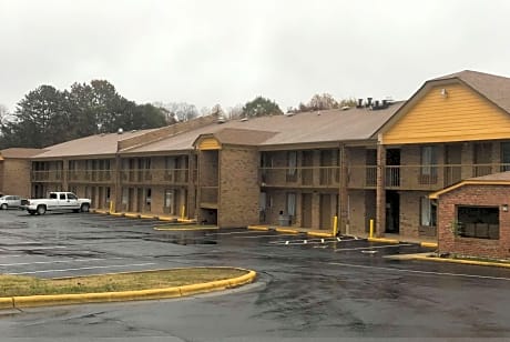 Days Inn by Wyndham King-Winston Salem Area
