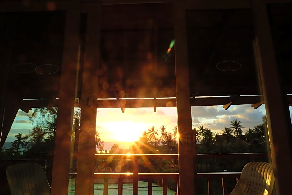 Lanta Mermaid Boutique House Hotel