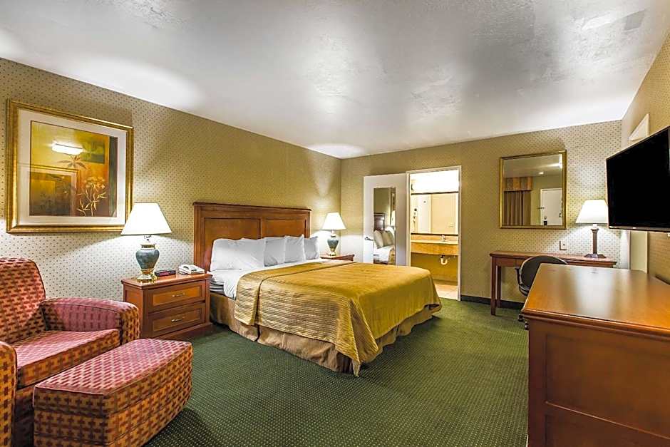Quality Inn Near China Lake Naval Station