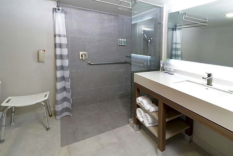 Courtyard by Marriott Monterrey Airport