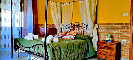 Stanze sul Mare B&B and Apartment