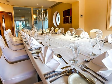 Crowwood Hotel Glasgow Muirhead Lanarkshire Muirhead Lanarkshire Hotels Glasgow At Getaroom,Ulozto Mp3 Hudba