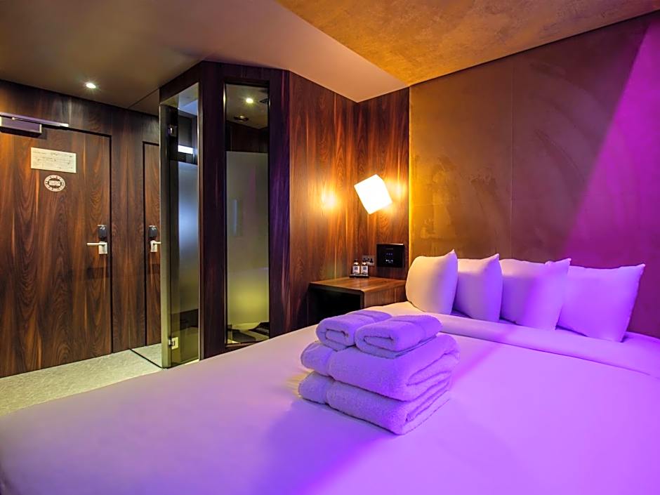 Bloc Hotel Gatwick