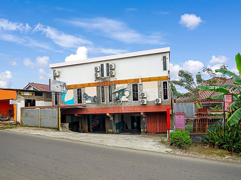 OYO 90161 Hotel Lendosis Pipa Reja Angkatan 66