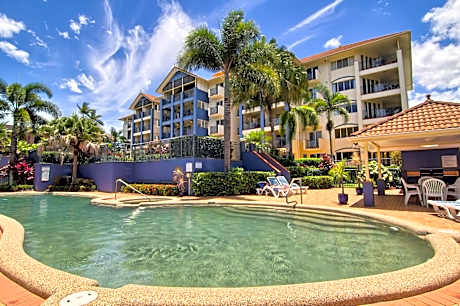 North Cove Waterfront Suites