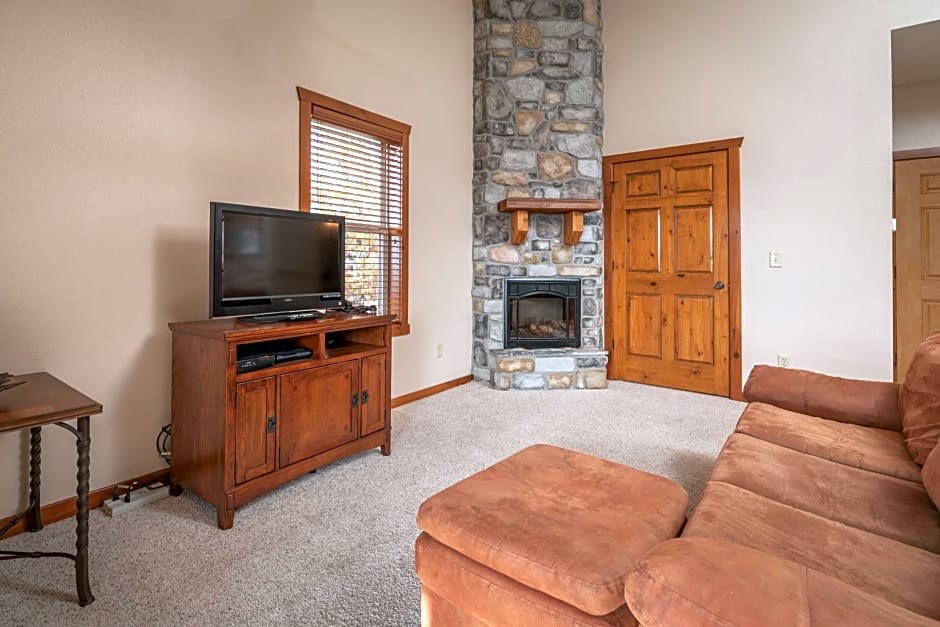 The Lodges at Table Rock by Capital Vacations
