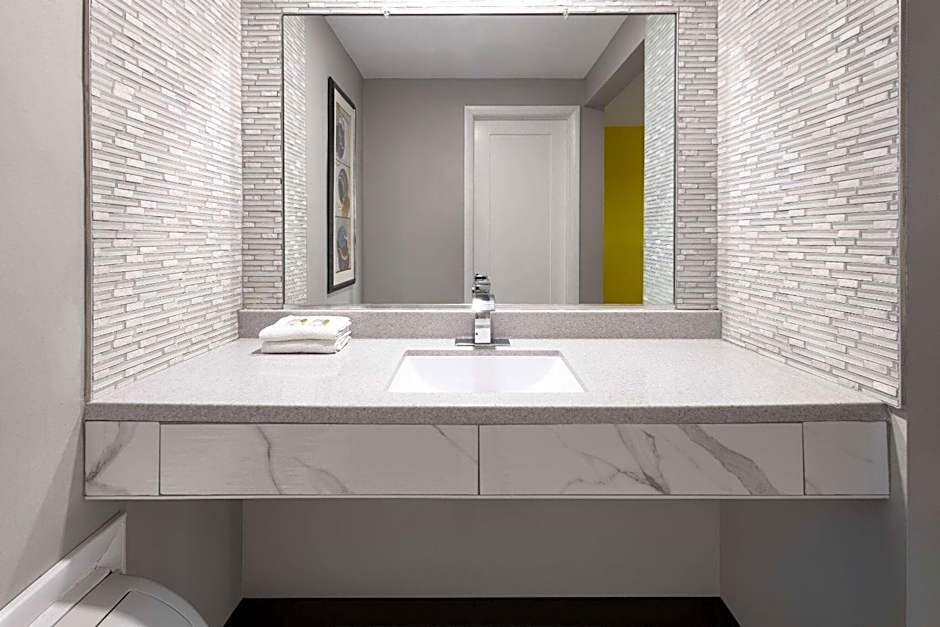 Super 8 by Wyndham Hazleton