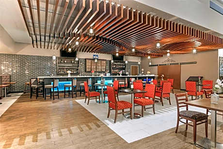 Best Western Plus Miamisburg-Dayton Suites, Banquets & Hotel