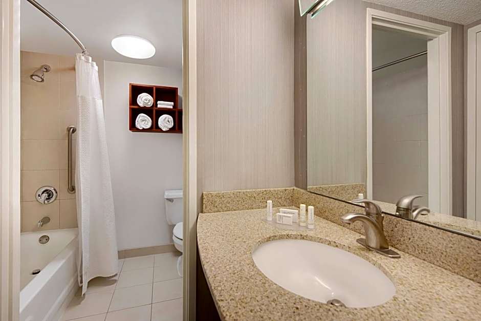 Courtyard by Marriott Cleveland Beachwood