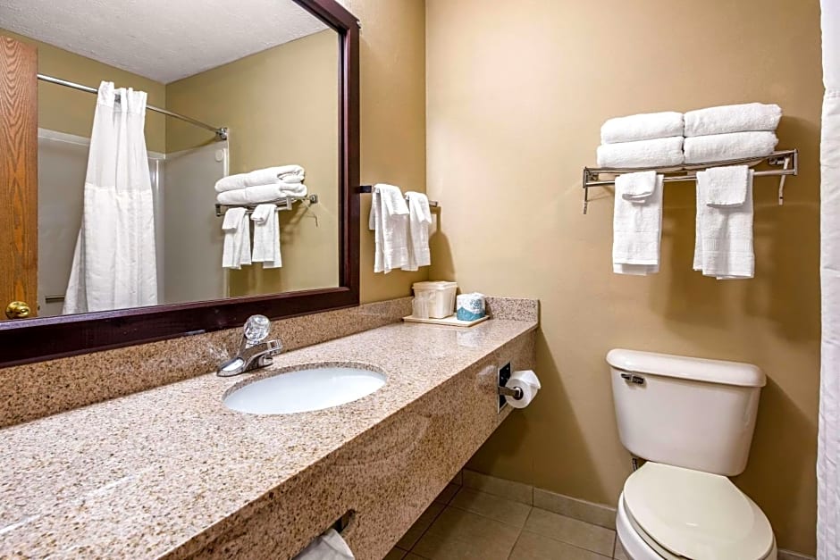 Quality Inn & Suites New Castle