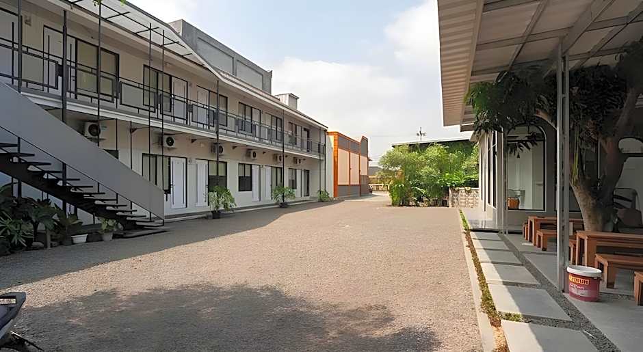 RedDoorz Plus Syariah @ Jalan Endro Suratmin Lampung