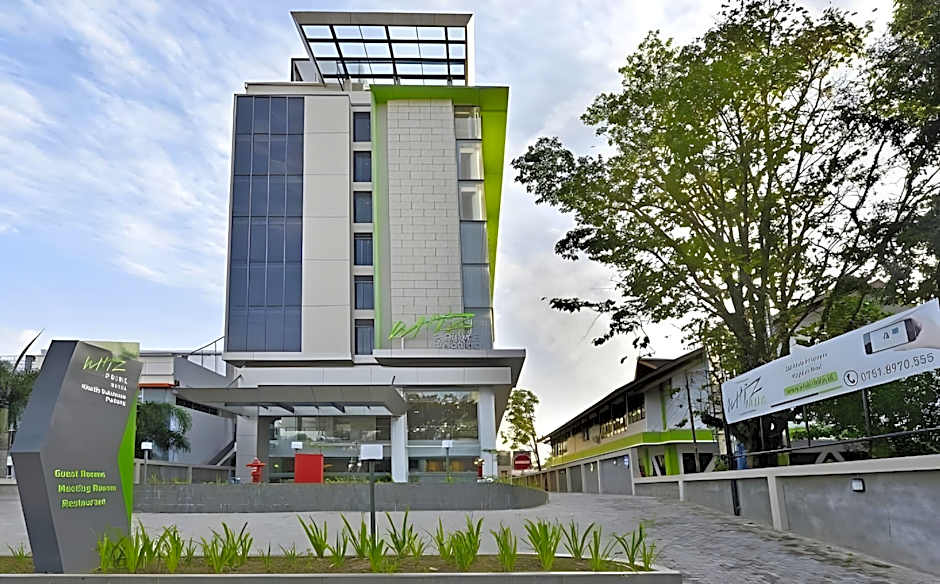 Whiz Prime Hotel Khatib Sulaiman Padang