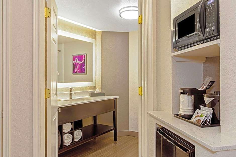 La Quinta Inn & Suites by Wyndham Panama City