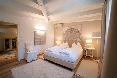 Suite with Garden View