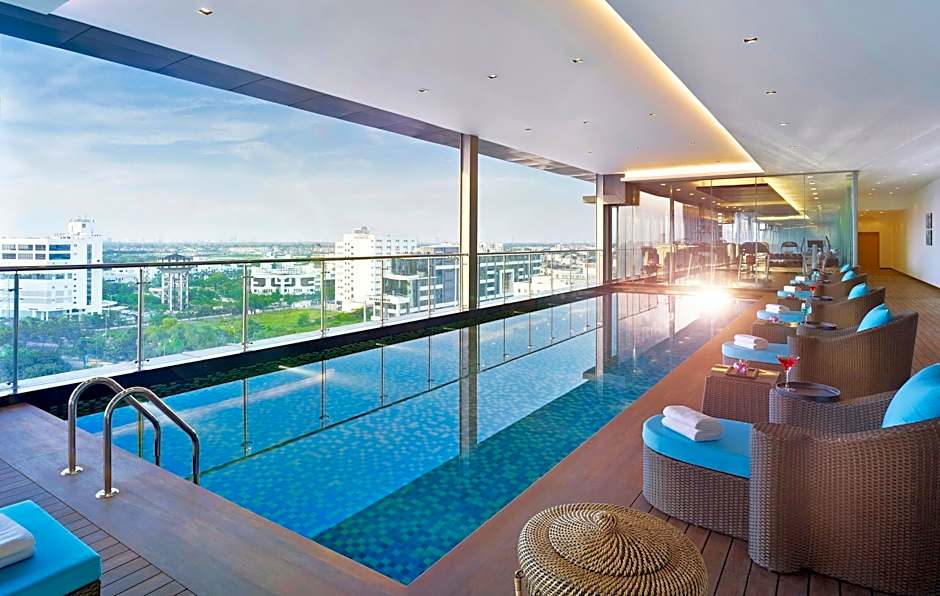 Vivanta Kolkata, EM Bypass (A Taj InnerCircle Hotel)