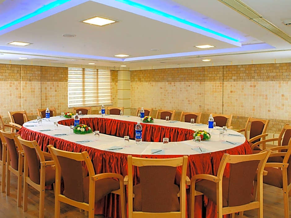 Olive Eva Hotel