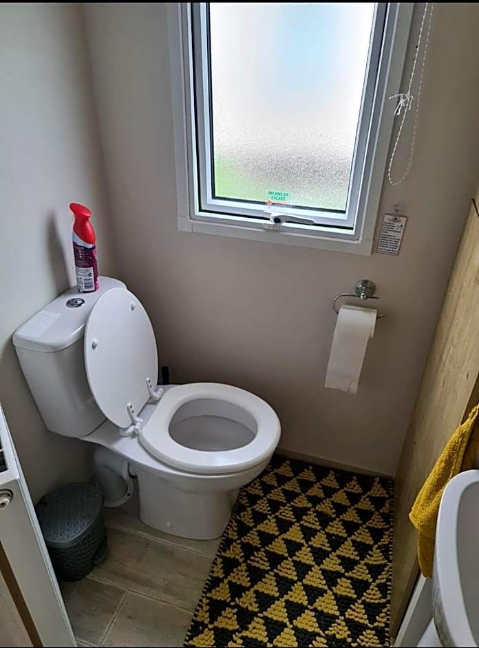 Delux Caravan - Clacton-on-sea