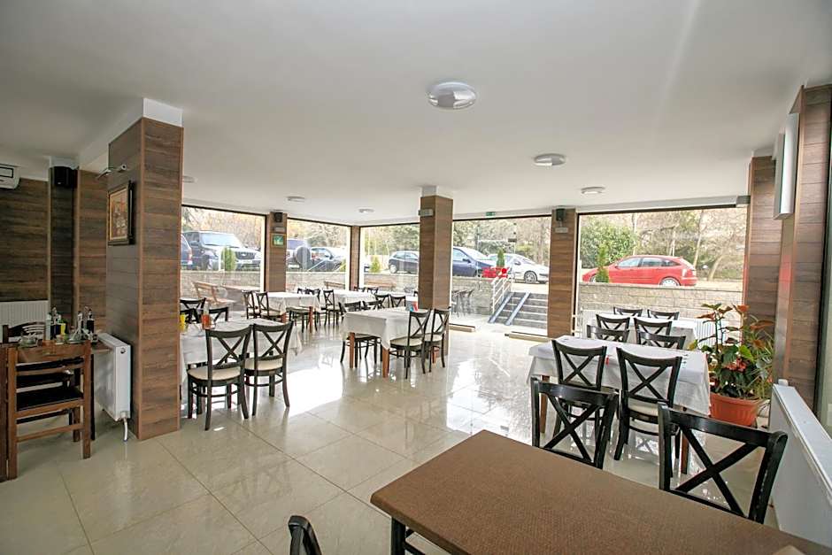 Парк Апарт-Хотел Виктория 1