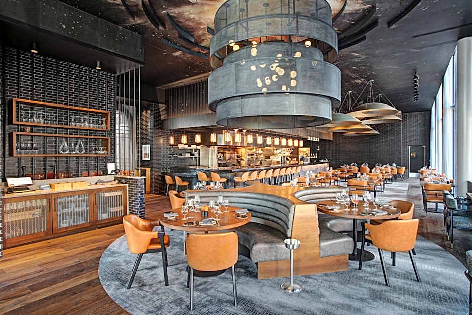 The Farnam, Autograph Collection