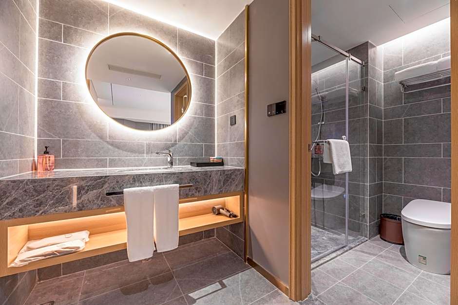 Orange Hotel Nantong Yuanrong Plaza