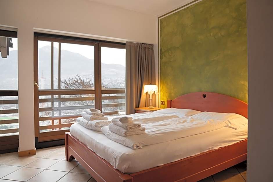 Hotel al Dòs - Breakfast & Private SPA