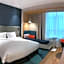 Holiday Inn Express Shanghai Kangqiao By IHG