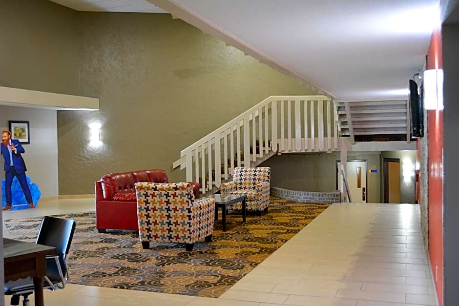 Days Inn by Wyndham Clive - West Des Moines
