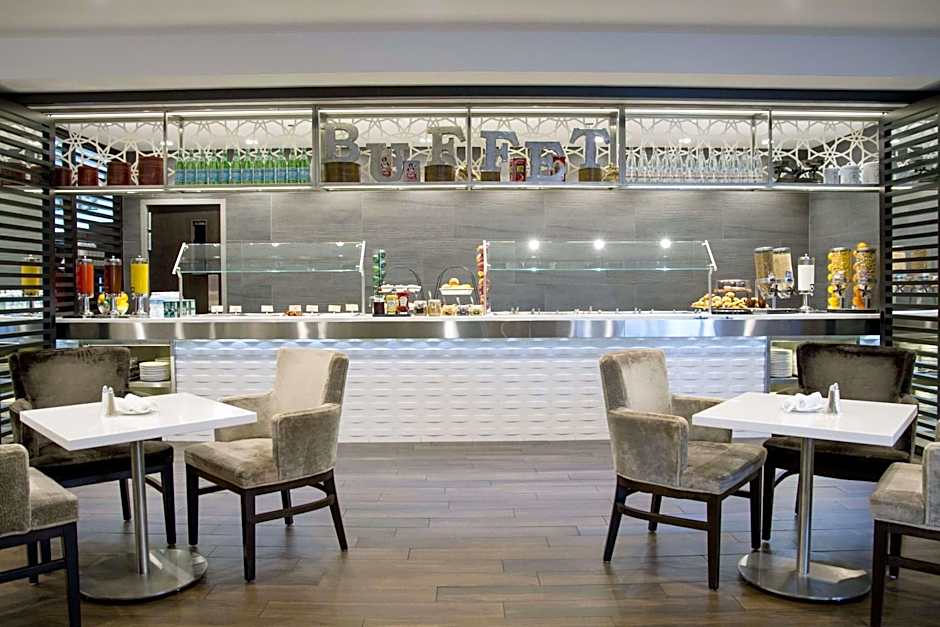 Hilton Montreal Laval