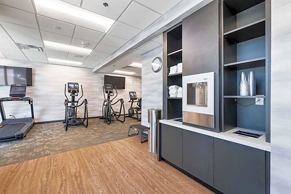 Fairfield by Marriott Inn & Suites San Francisco Airport Oyster Point Area